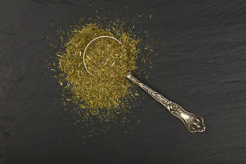 ترخون خشک طبیعی و بدون مواد نگهدارنده